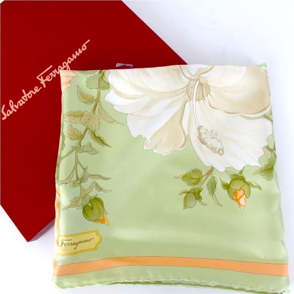 SALVATORE FERRAGAMO NIB $675 100% silk floral SCARF